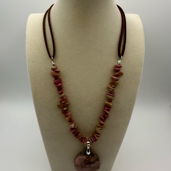 Light Pink Rhodonite Choker Necklace - Picture 2 of 10